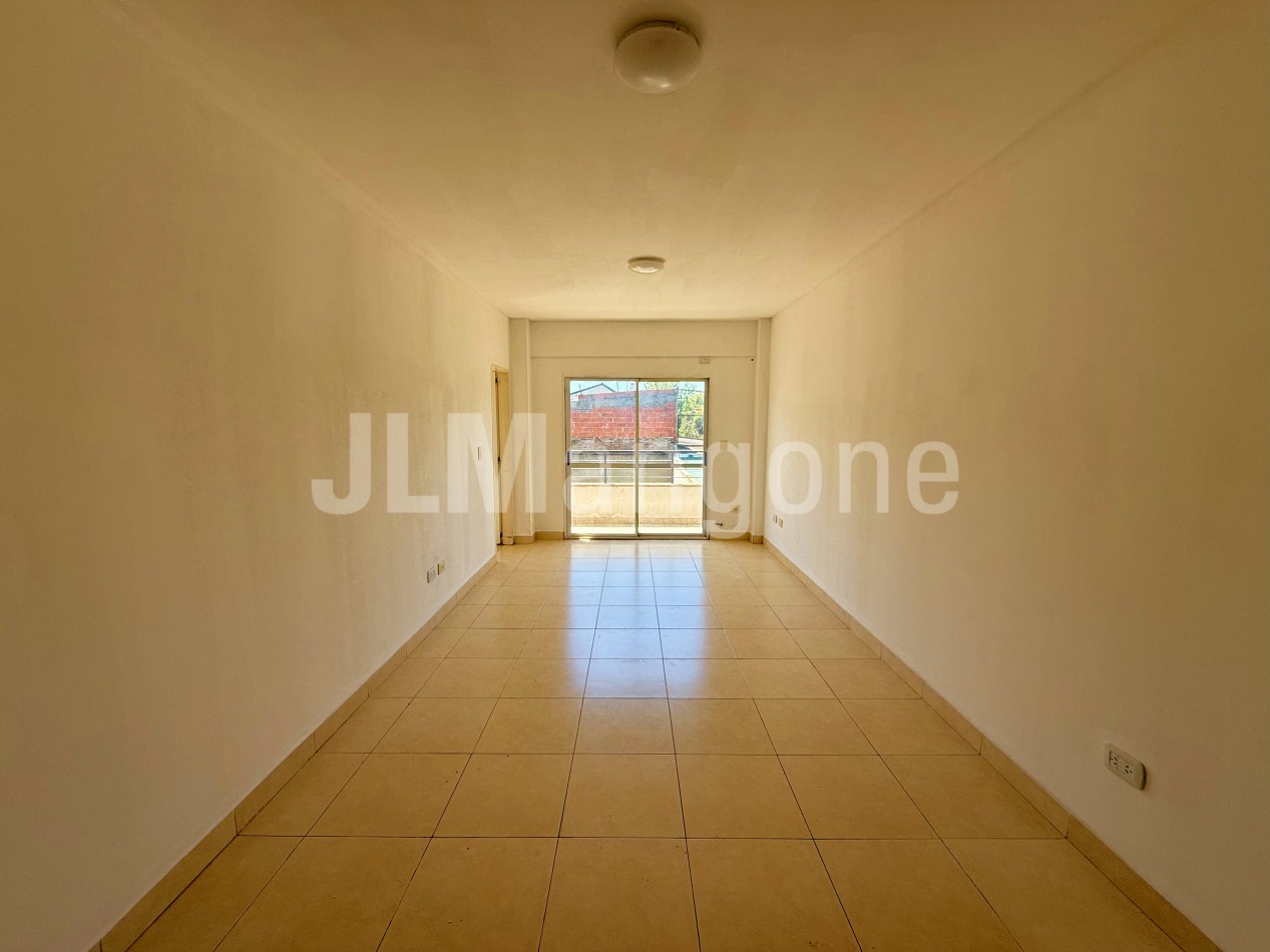 Departamento 2 ambientes con balcon