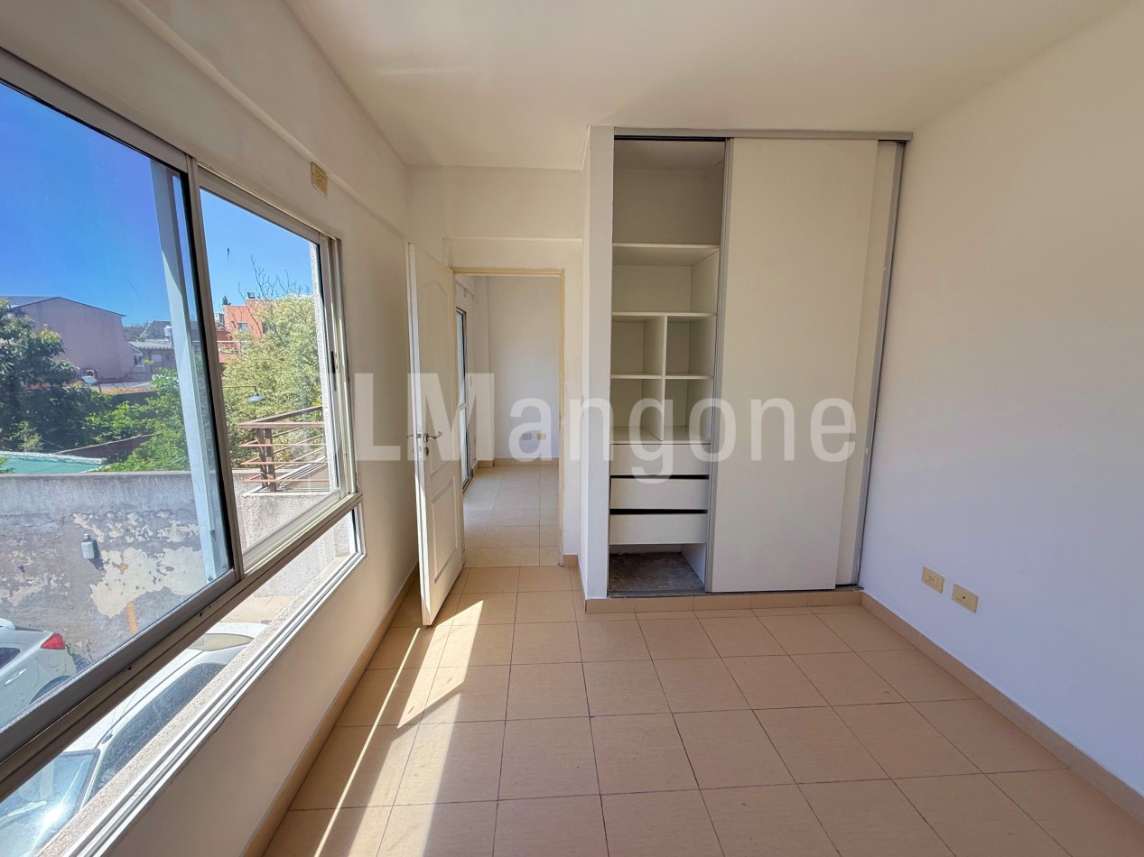 Departamento 2 ambientes con balcon