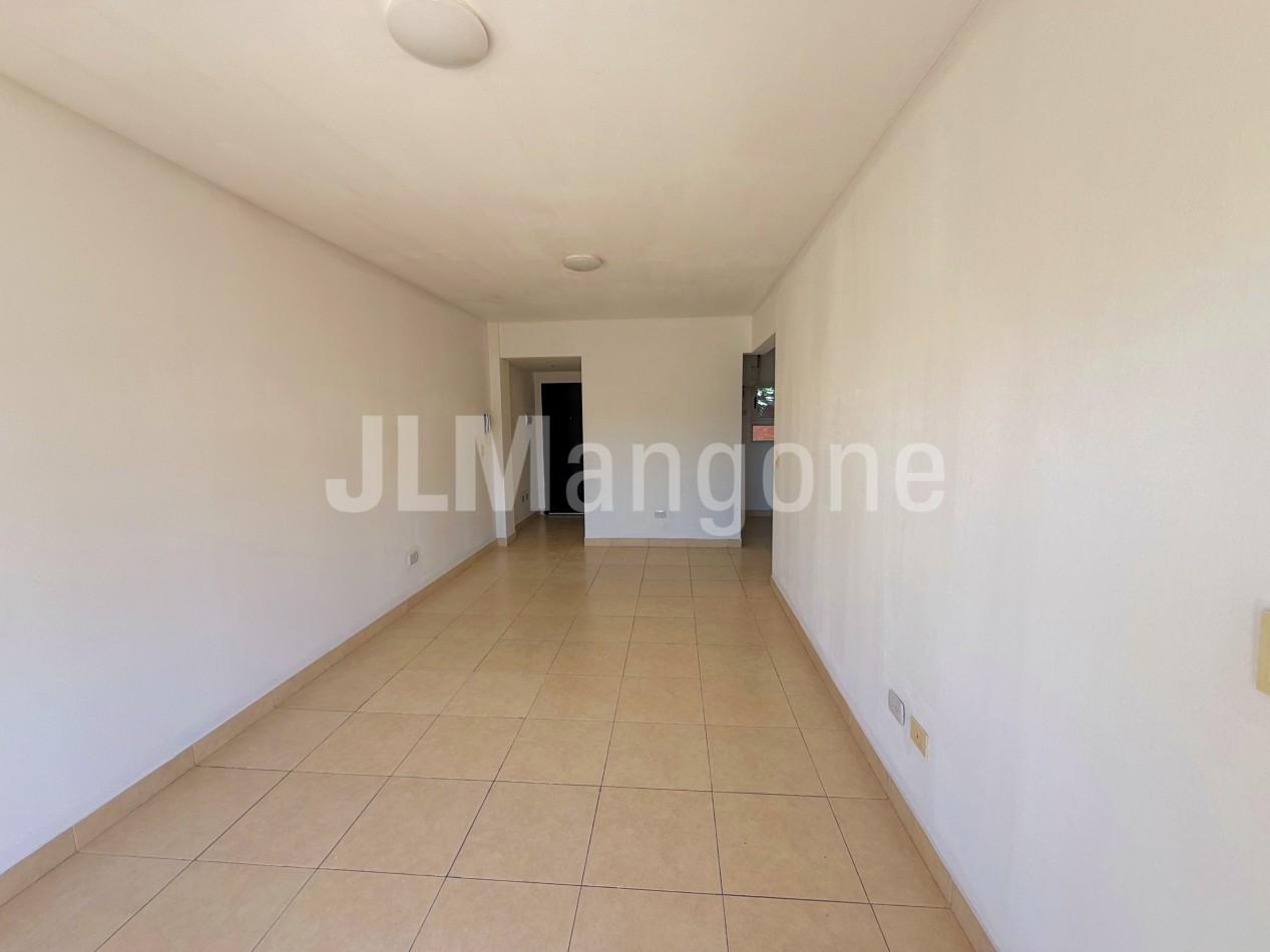 Departamento 2 ambientes con balcon