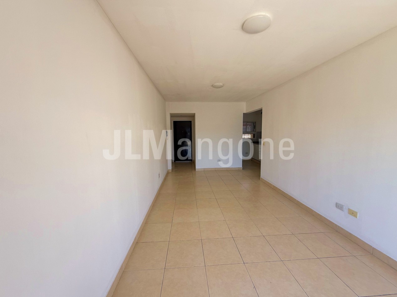 Departamento 2 ambientes con balcon
