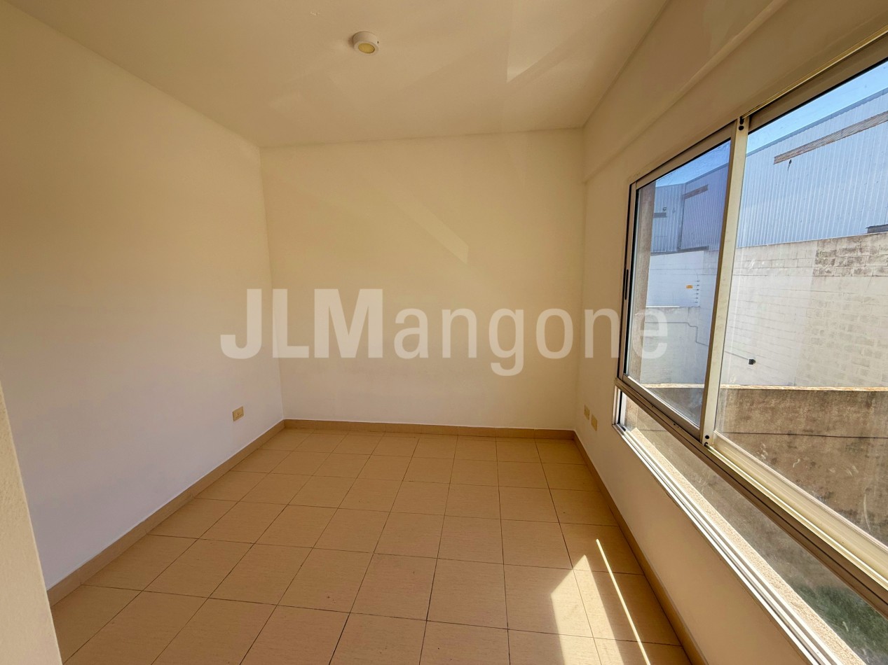 Departamento 2 ambientes con balcon
