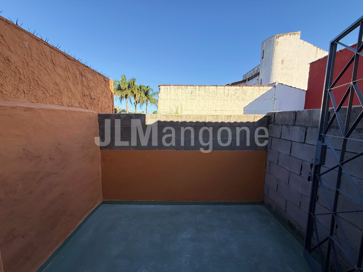 Ph 2 ambientes con patio