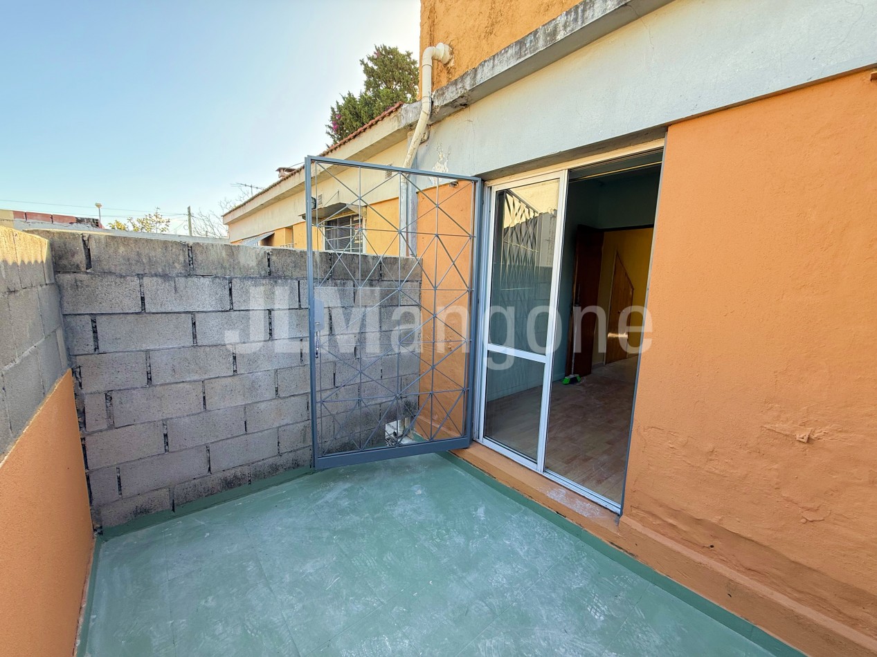 Ph 2 ambientes con patio