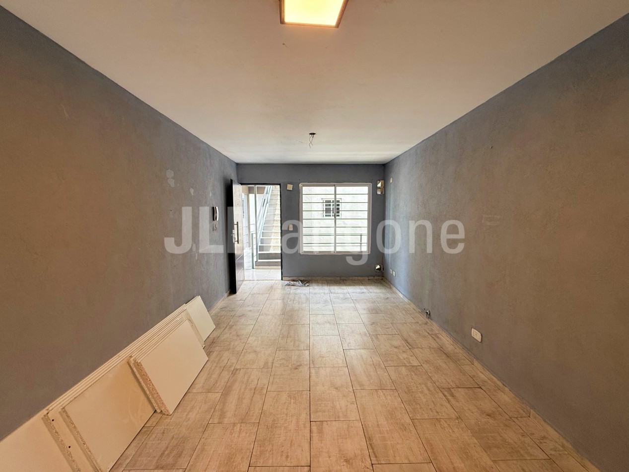 Departamento 2 ambientes con cochera