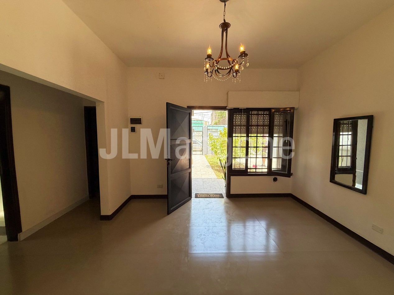 PH 3 ambientes con cochera y parque (apto profesional)