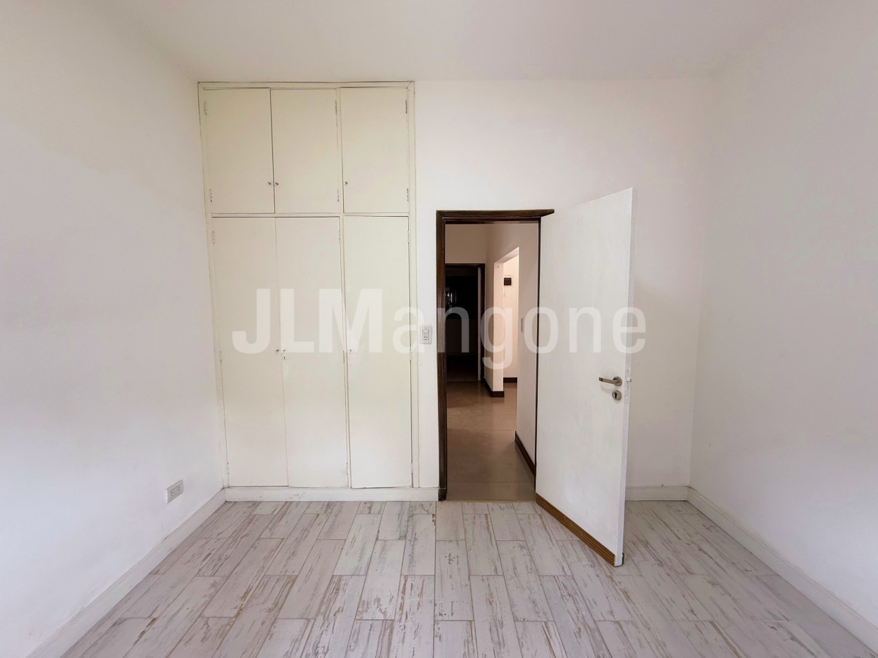 PH 3 ambientes con cochera y parque (apto profesional)