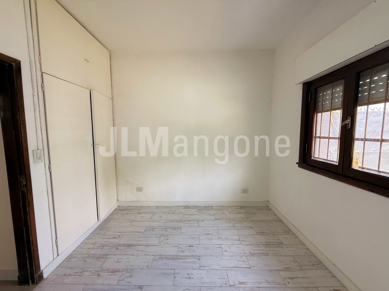 PH 3 ambientes con cochera y parque (apto profesional)