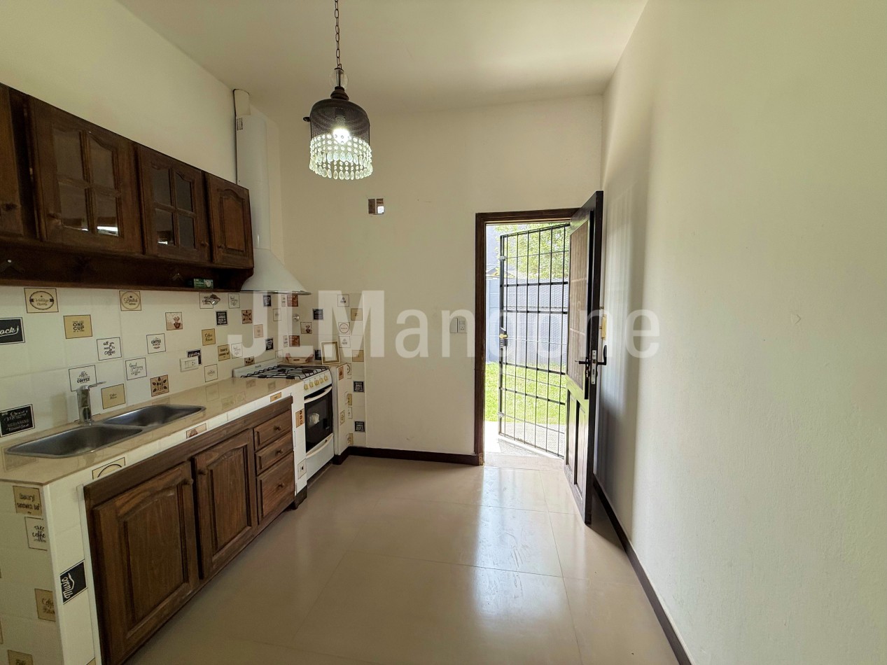 PH 3 ambientes con cochera y parque (apto profesional)