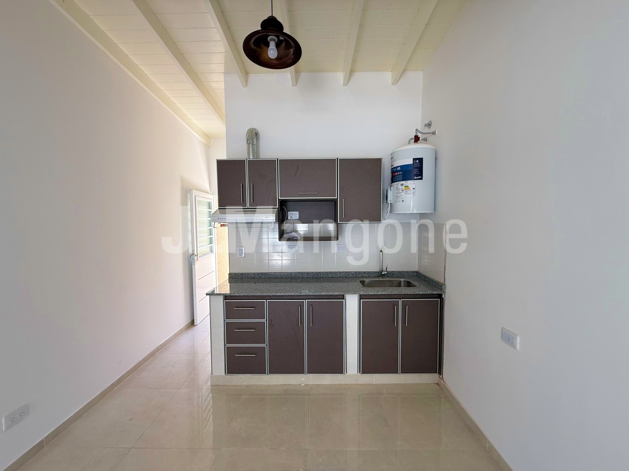 Departamento 1 ambiente a estrenar, con patio