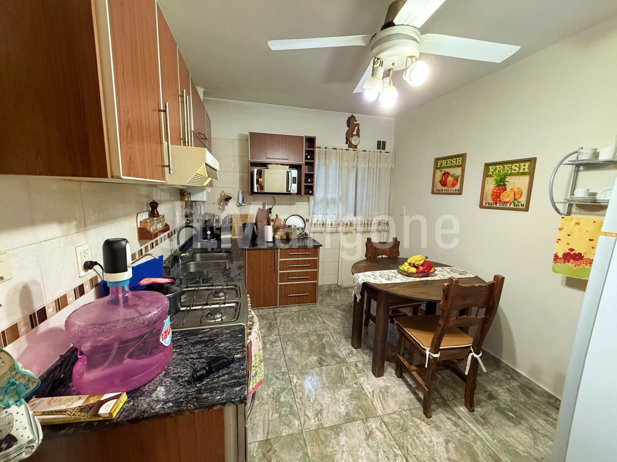 Departamento 4 ambientes con balcon corrido y lavadero