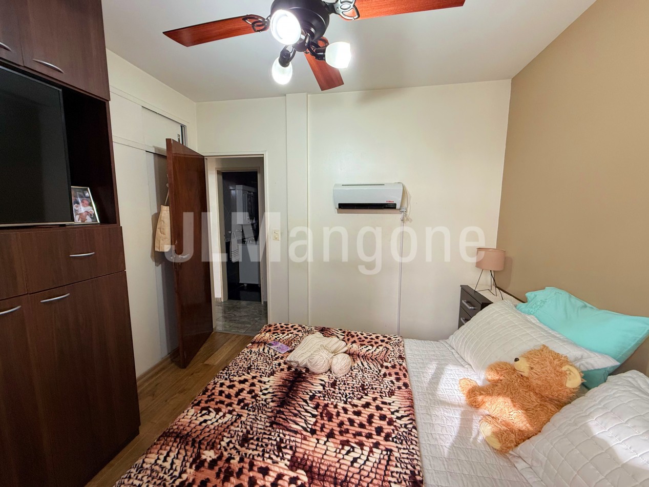 Departamento 4 ambientes con balcon corrido y lavadero