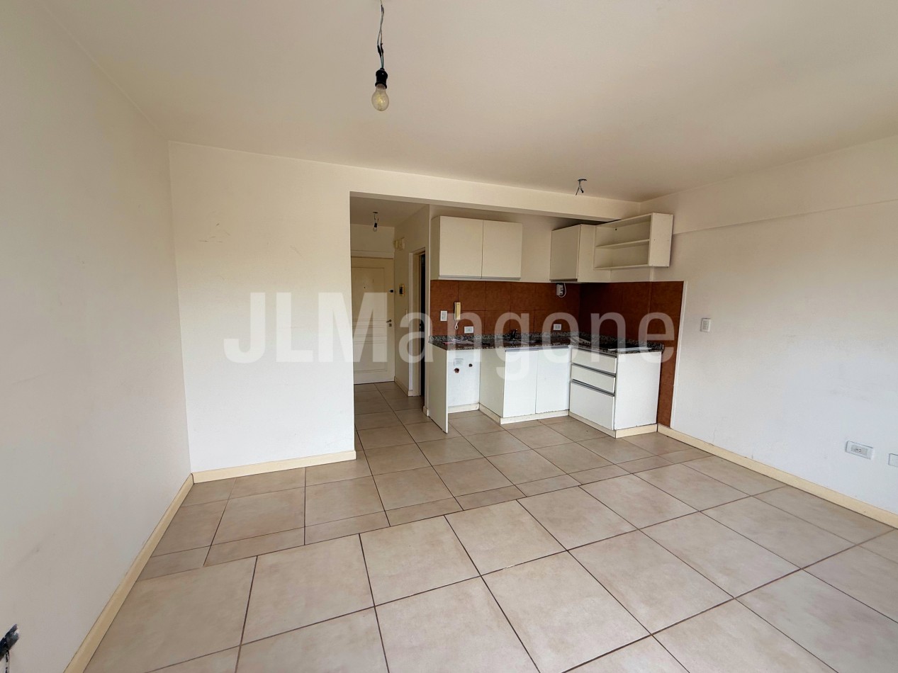 Departamento 1 ambiente Moron Centro