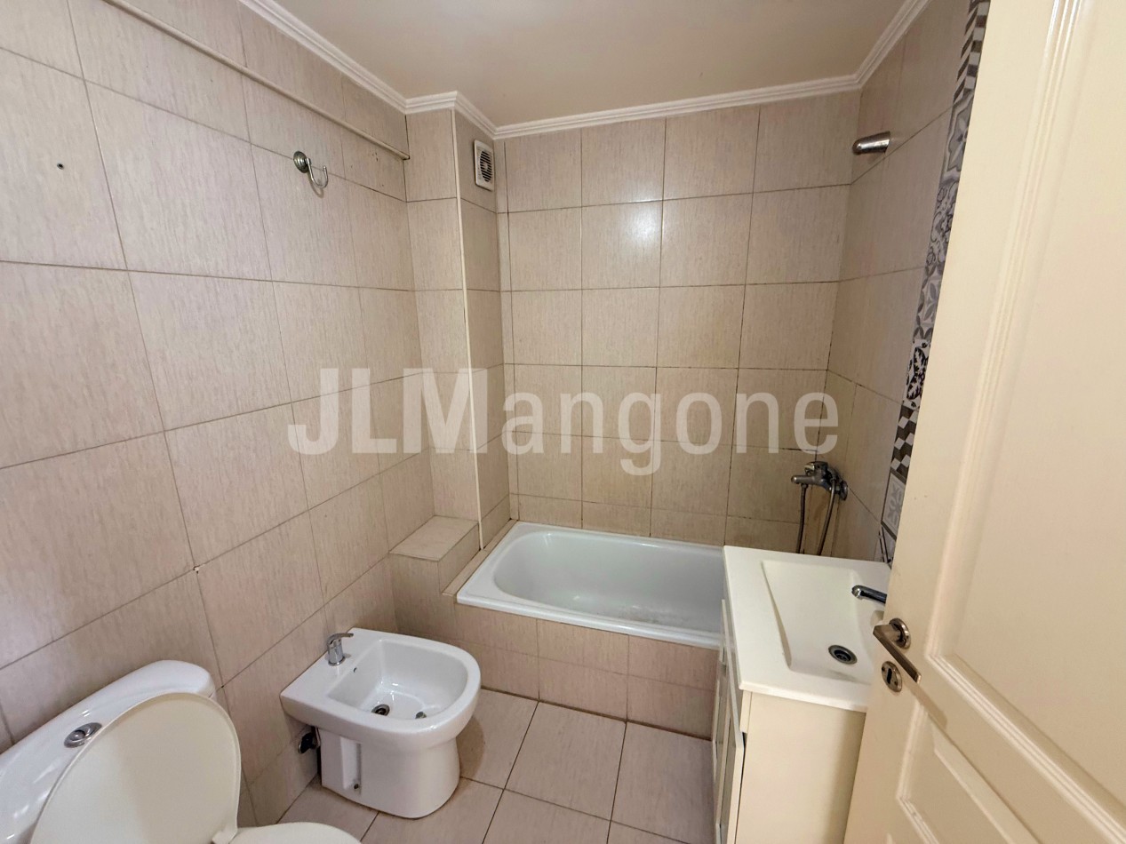 Departamento 1 ambiente Moron Centro