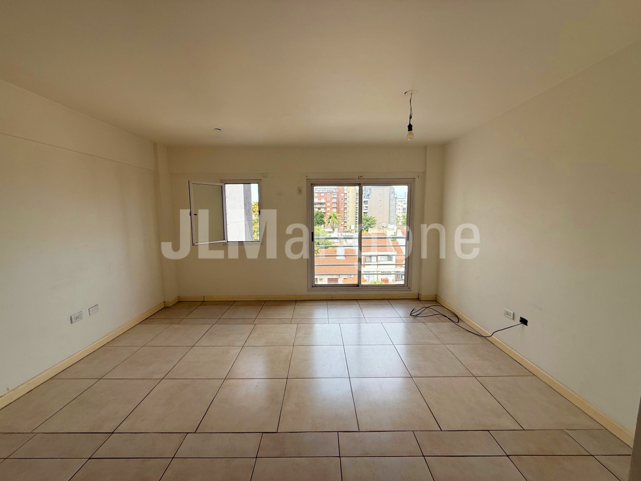 Departamento 1 ambiente Moron Centro