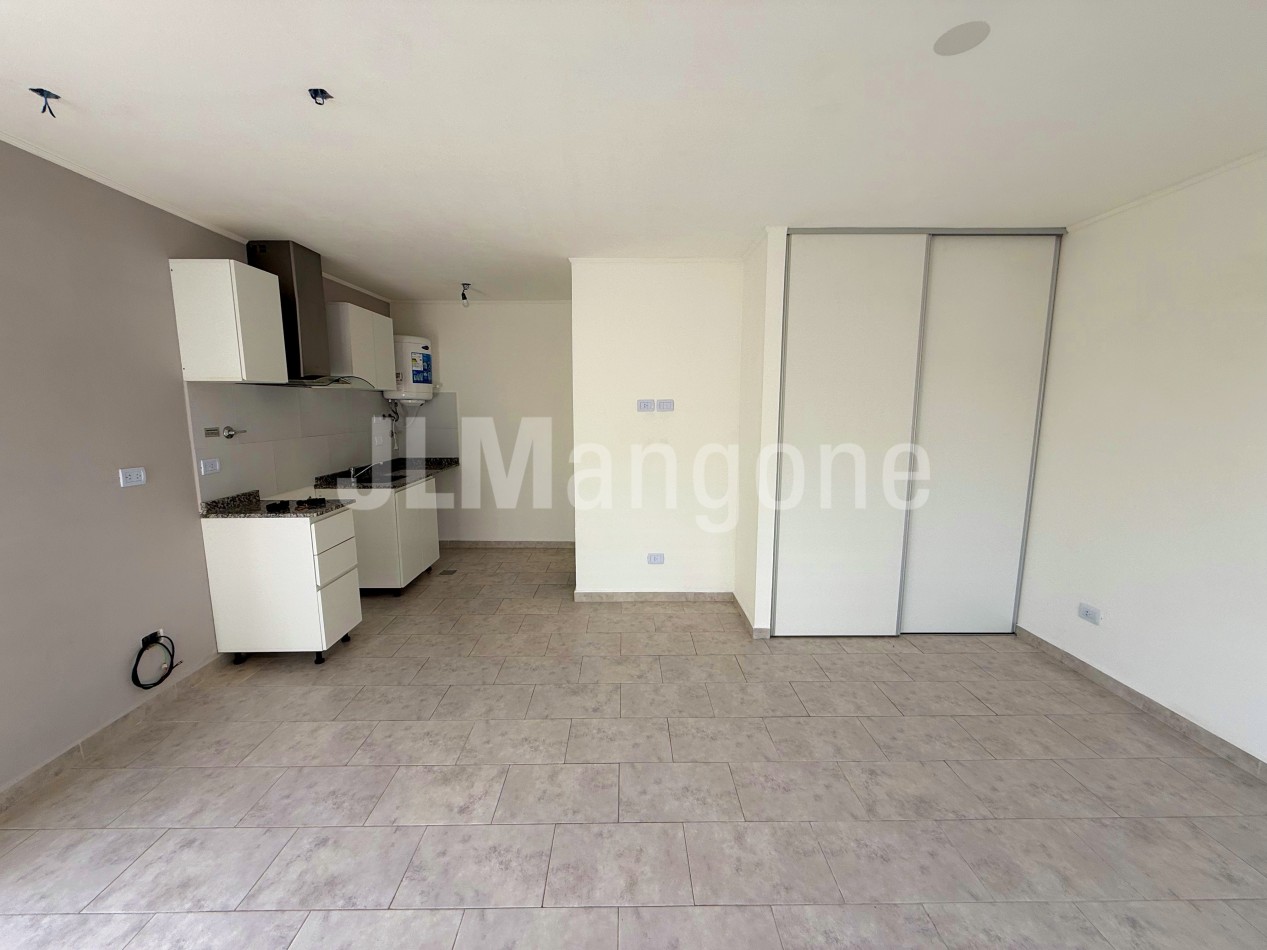 Departamento 1 ambiente con balcon