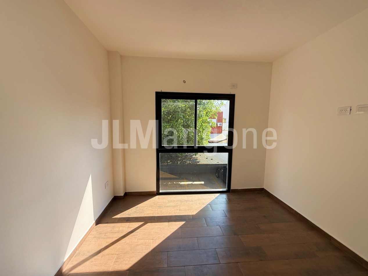 Departamento 2 ambientes con cochera