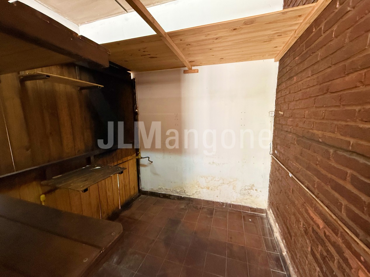 Local 25 m2 sobre Arieta