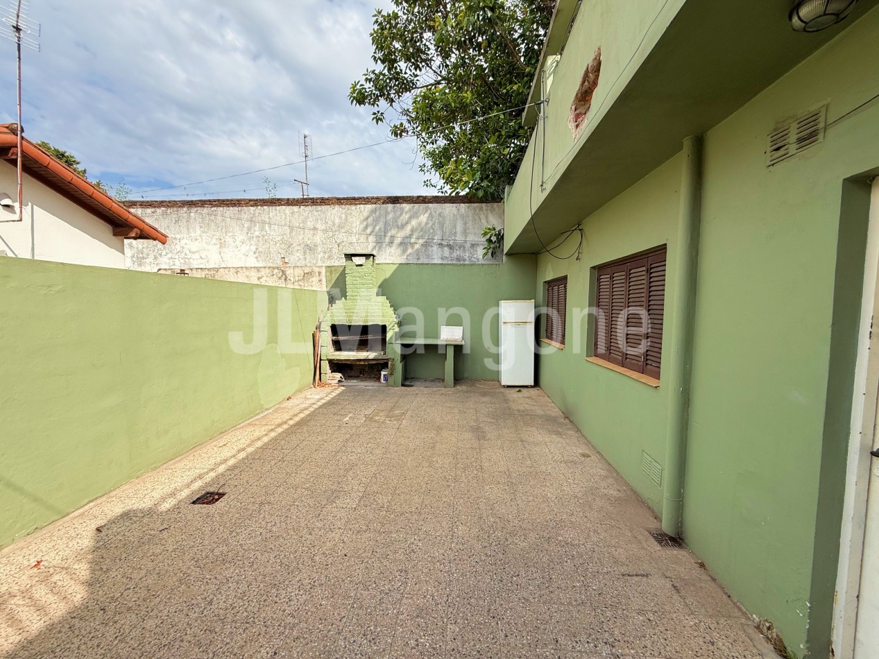 Ph 2 ambientes con patio y terraza