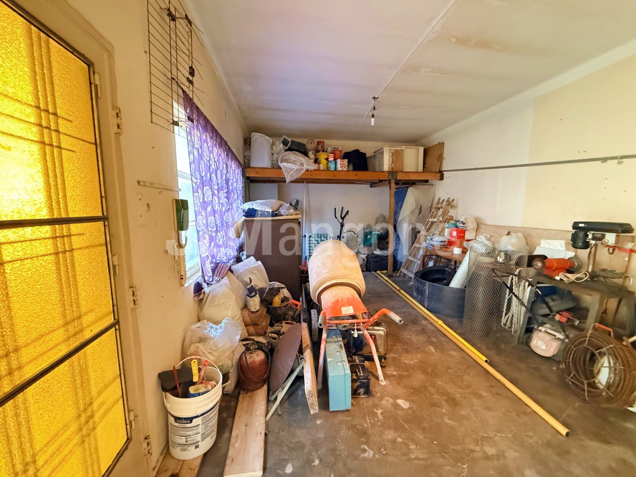 Casa 4 amb con cocheras, parque y quincho