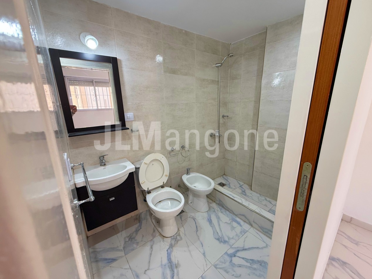 Ph 2 ambientes con cochera y patio