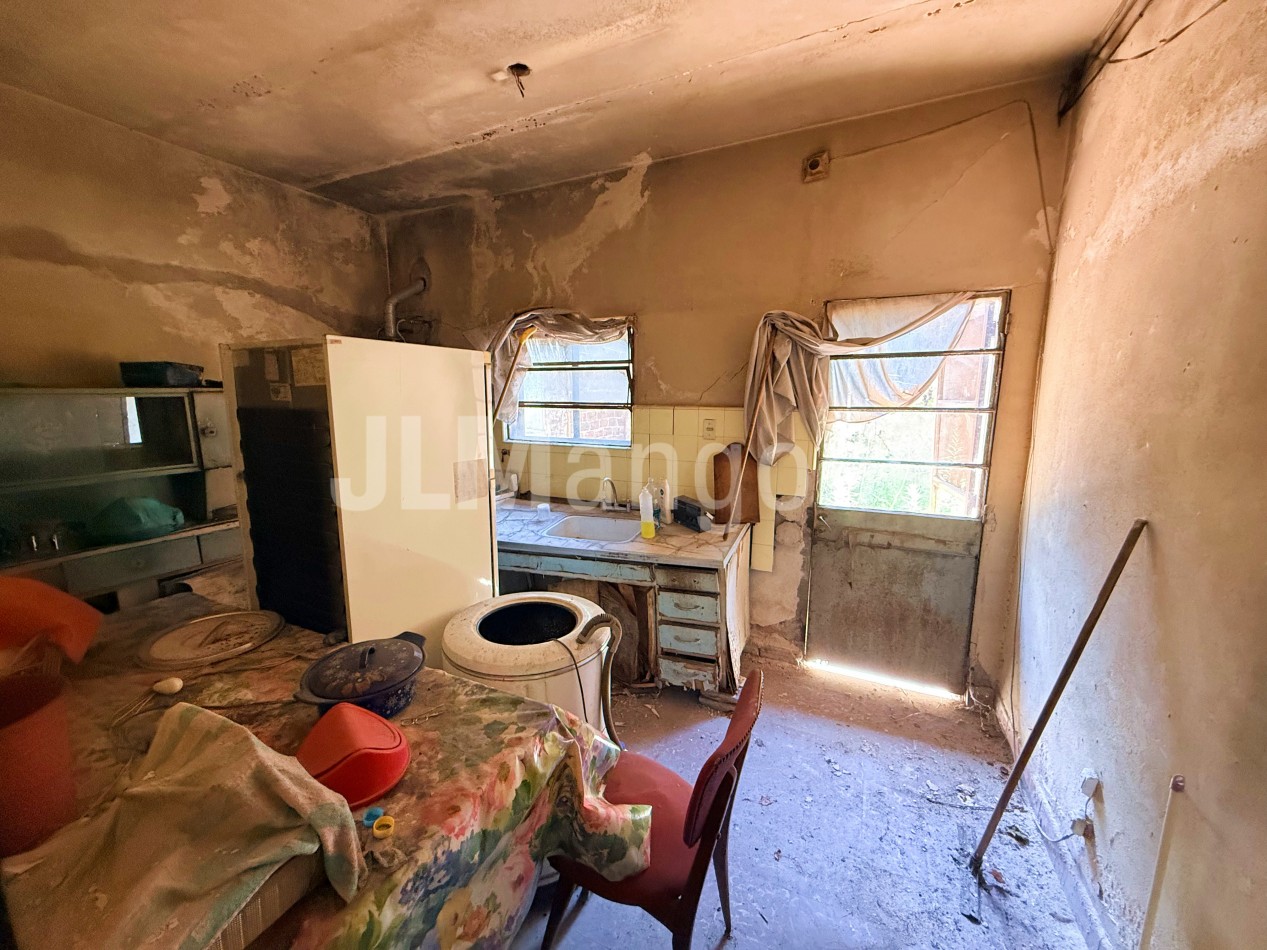 Ph 3 ambientes con patio (A refaccionar)