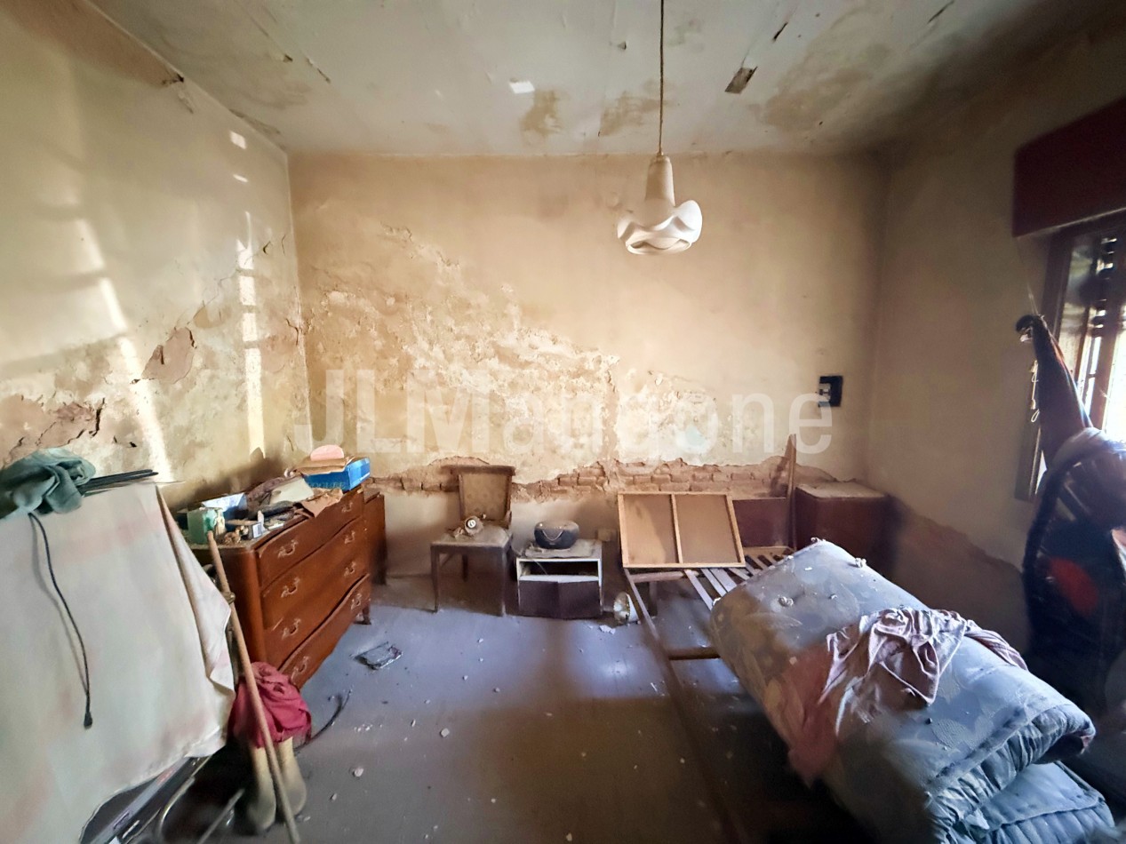 Ph 3 ambientes con patio (A refaccionar)