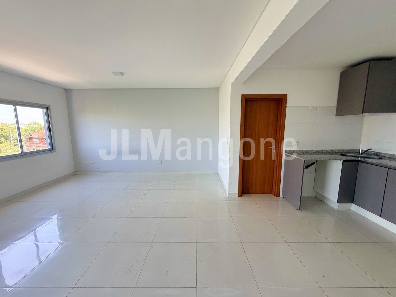 Departamento 1 amb con cochera y balcon