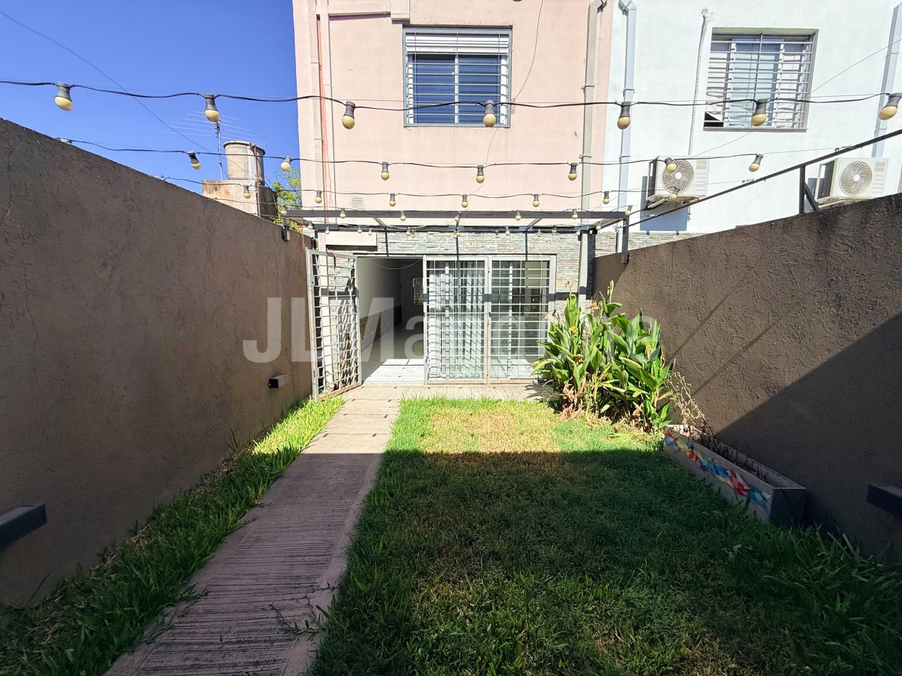 Duplex 3 ambientes con cocheras (2), parque y quincho