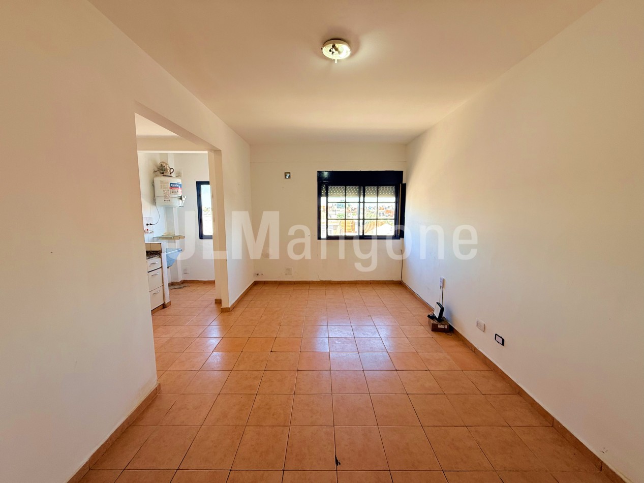 Departamento 2 ambientes sobre Arieta