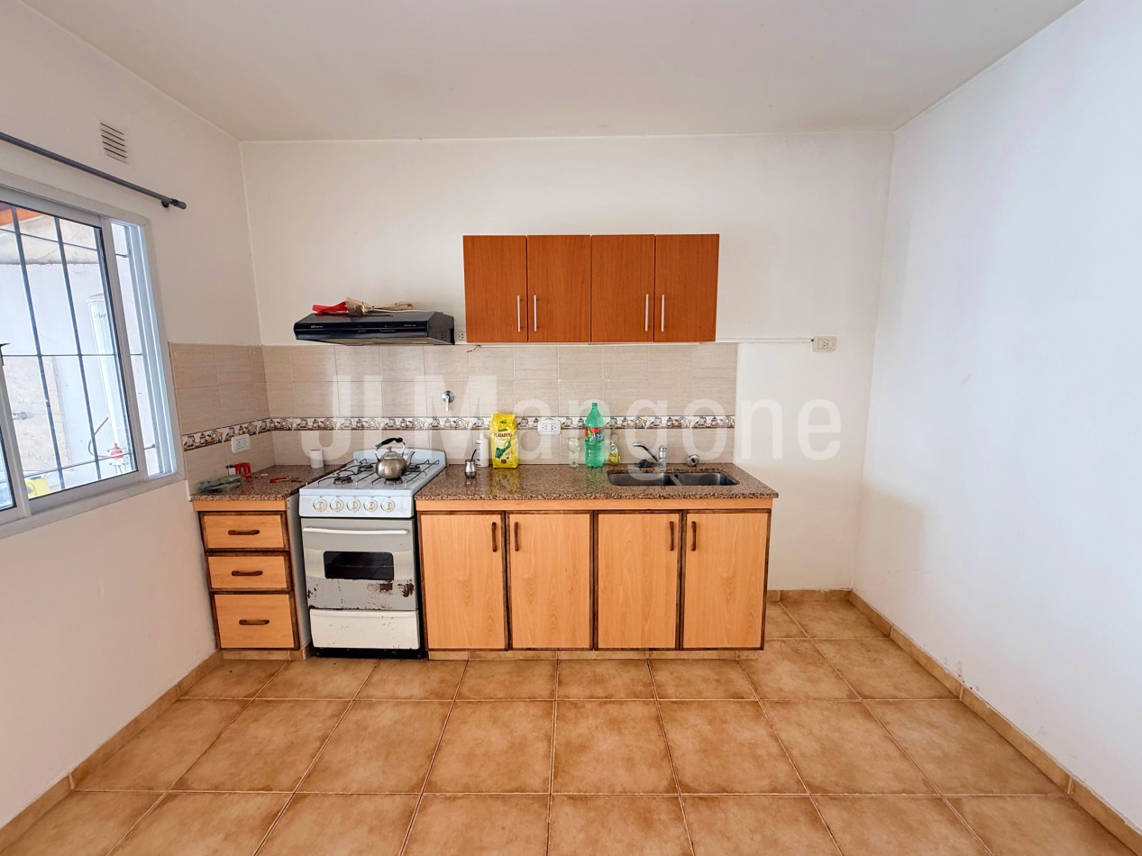 Duplex 3 ambientes con cochera y patio