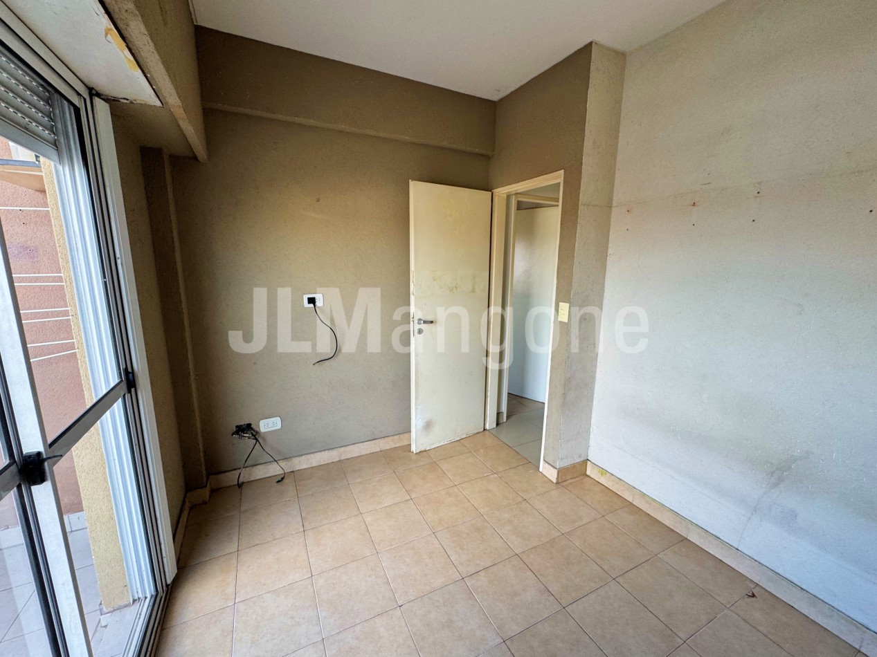 Departamento 3 amb con cochera y balcon