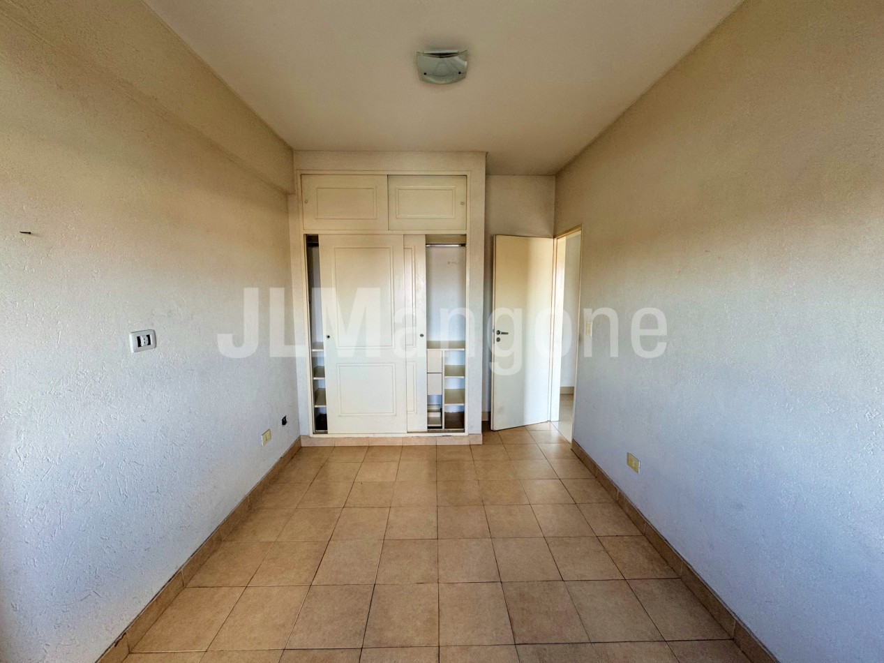 Departamento 3 amb con cochera y balcon