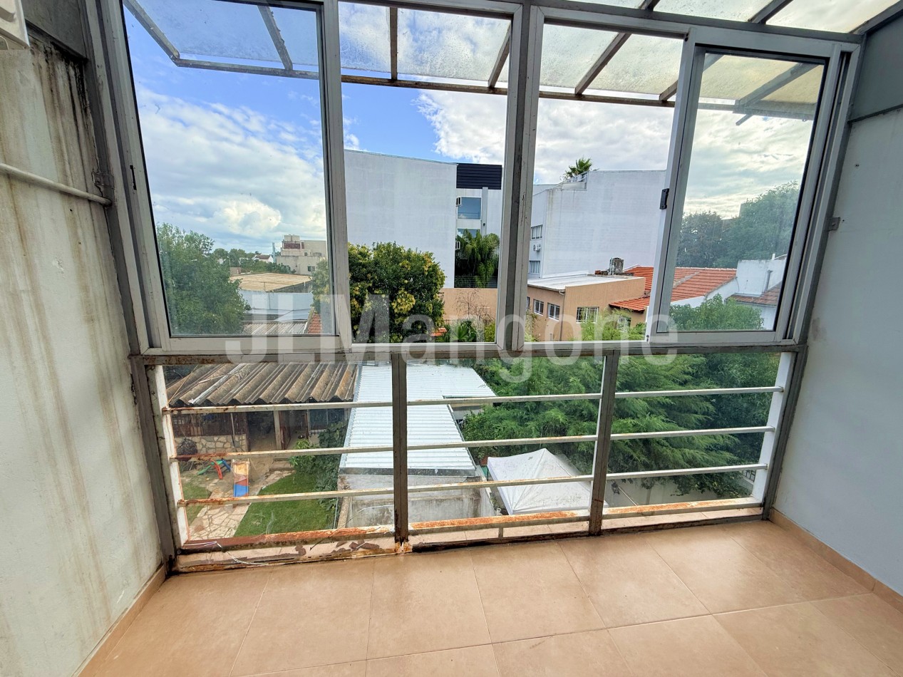 Departamento 2 ambientes con balcon