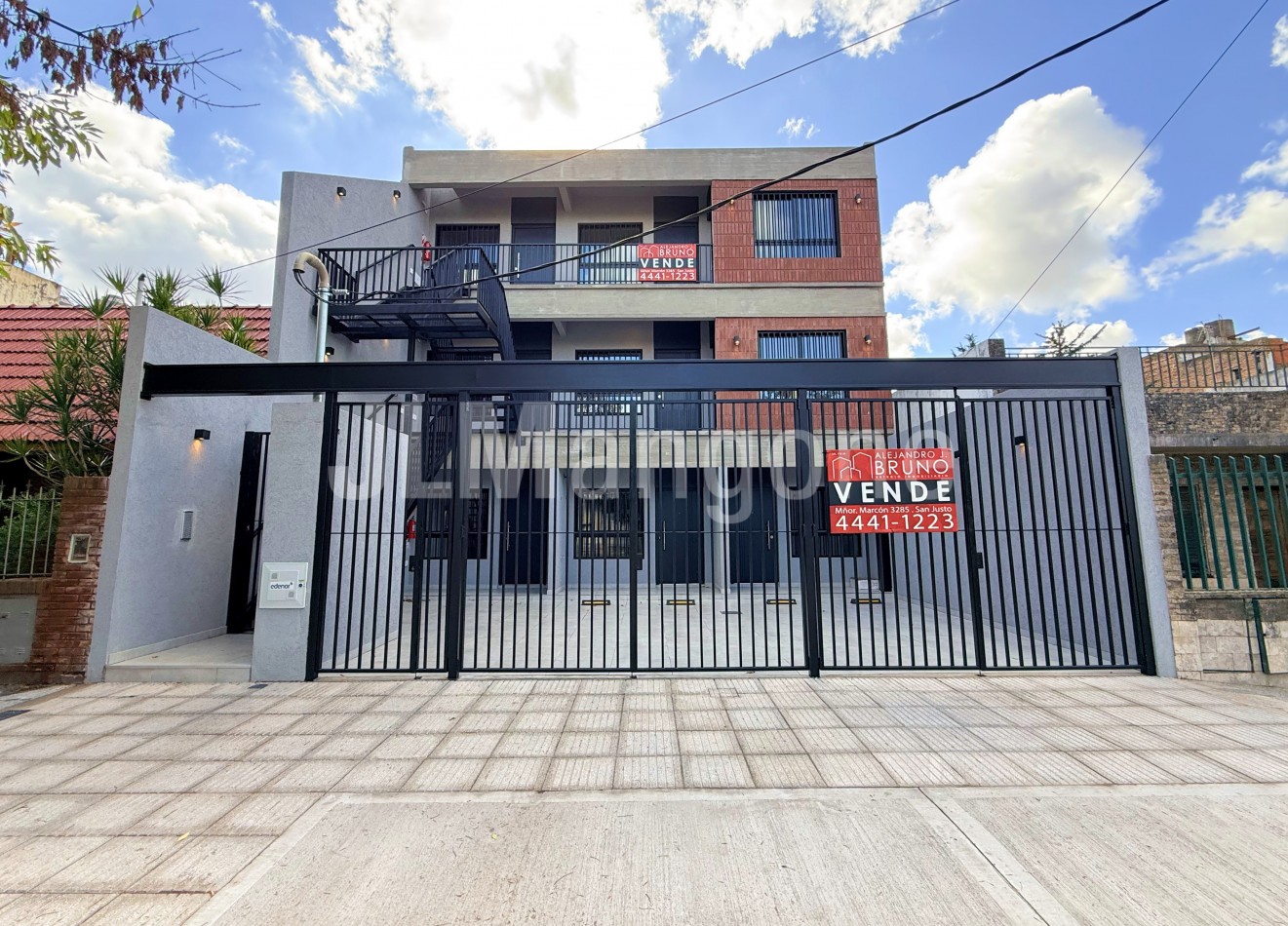 Departamentos 2 ambientes con balcon o patio