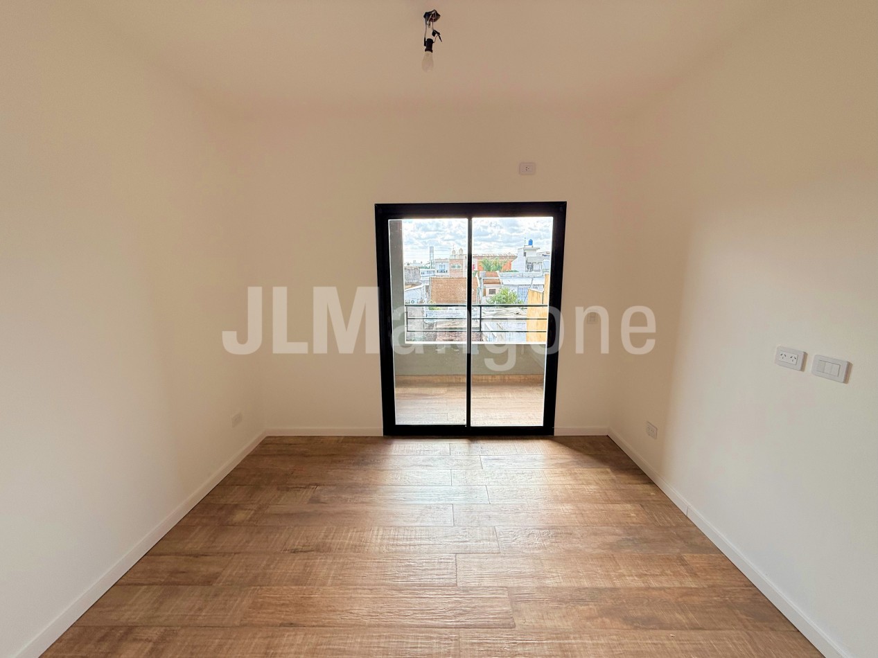 Departamentos 2 ambientes con balcon o patio