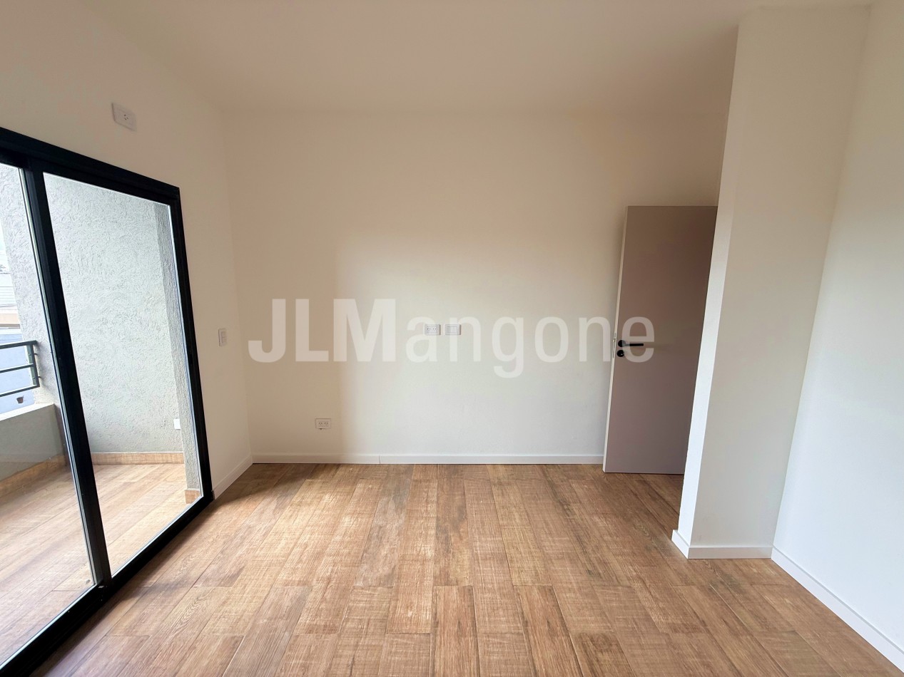 Departamentos 2 ambientes con balcon o patio