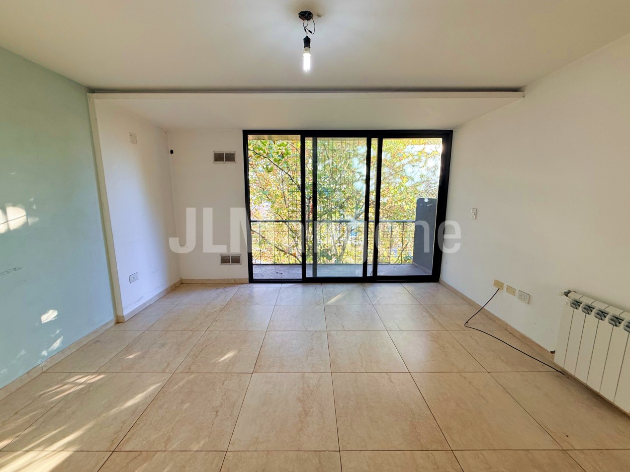 Departamento 2 ambientes con balcon