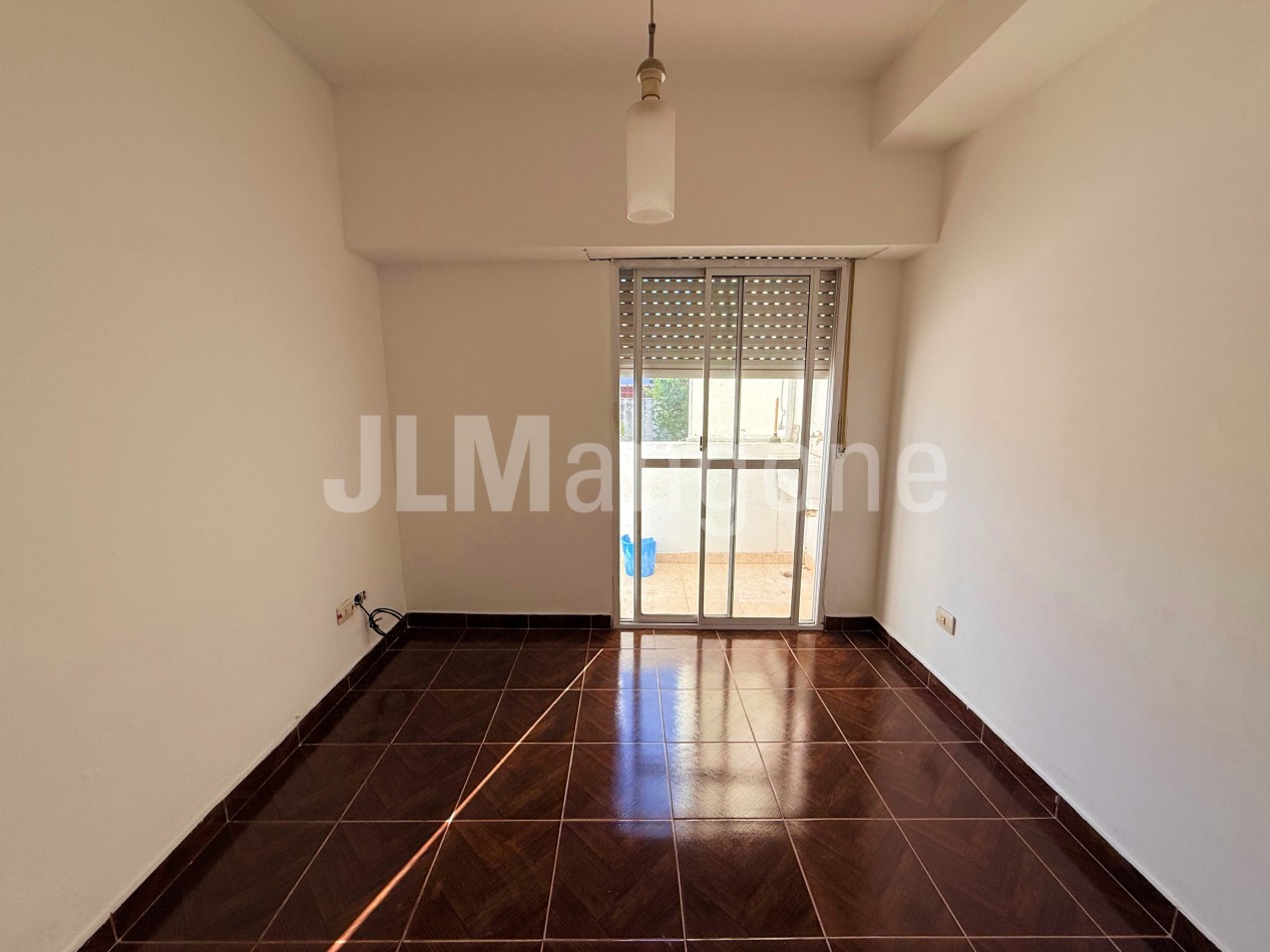 Departamento 2 ambientes con balcon