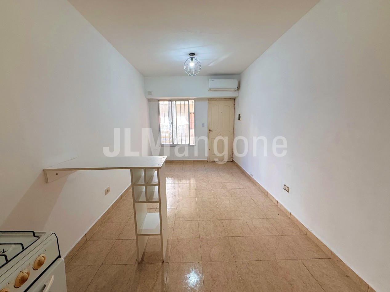 Departamento 2 ambientes con balcon