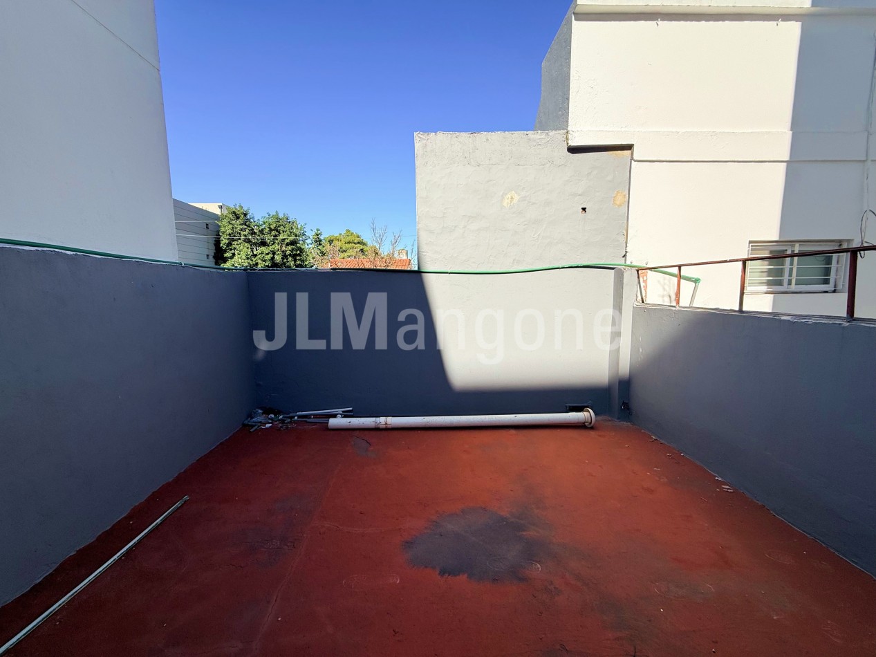 Ph 3 ambientes con patio y terraza