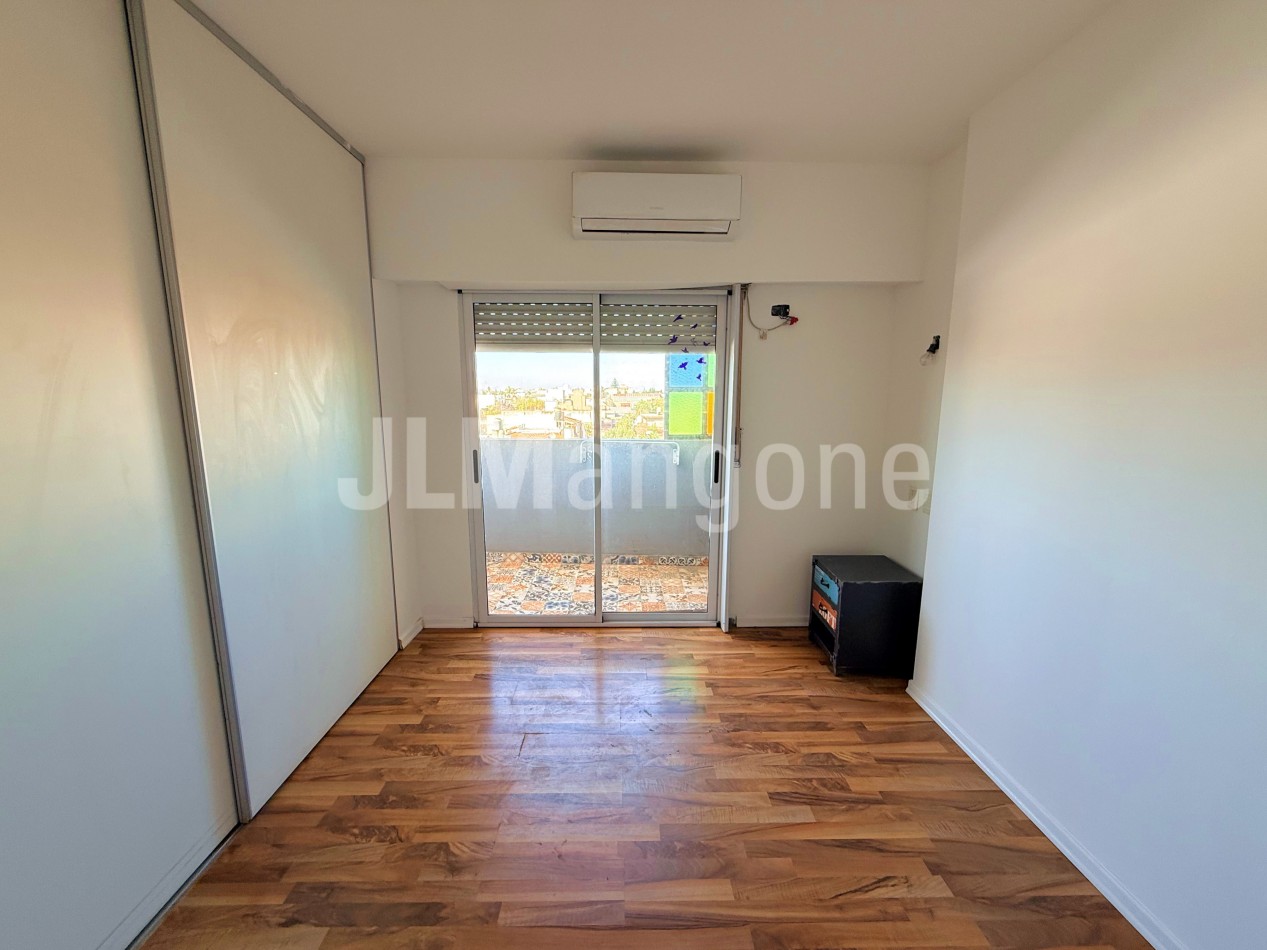 Departamento 4 amb con cochera, terraza y piscina