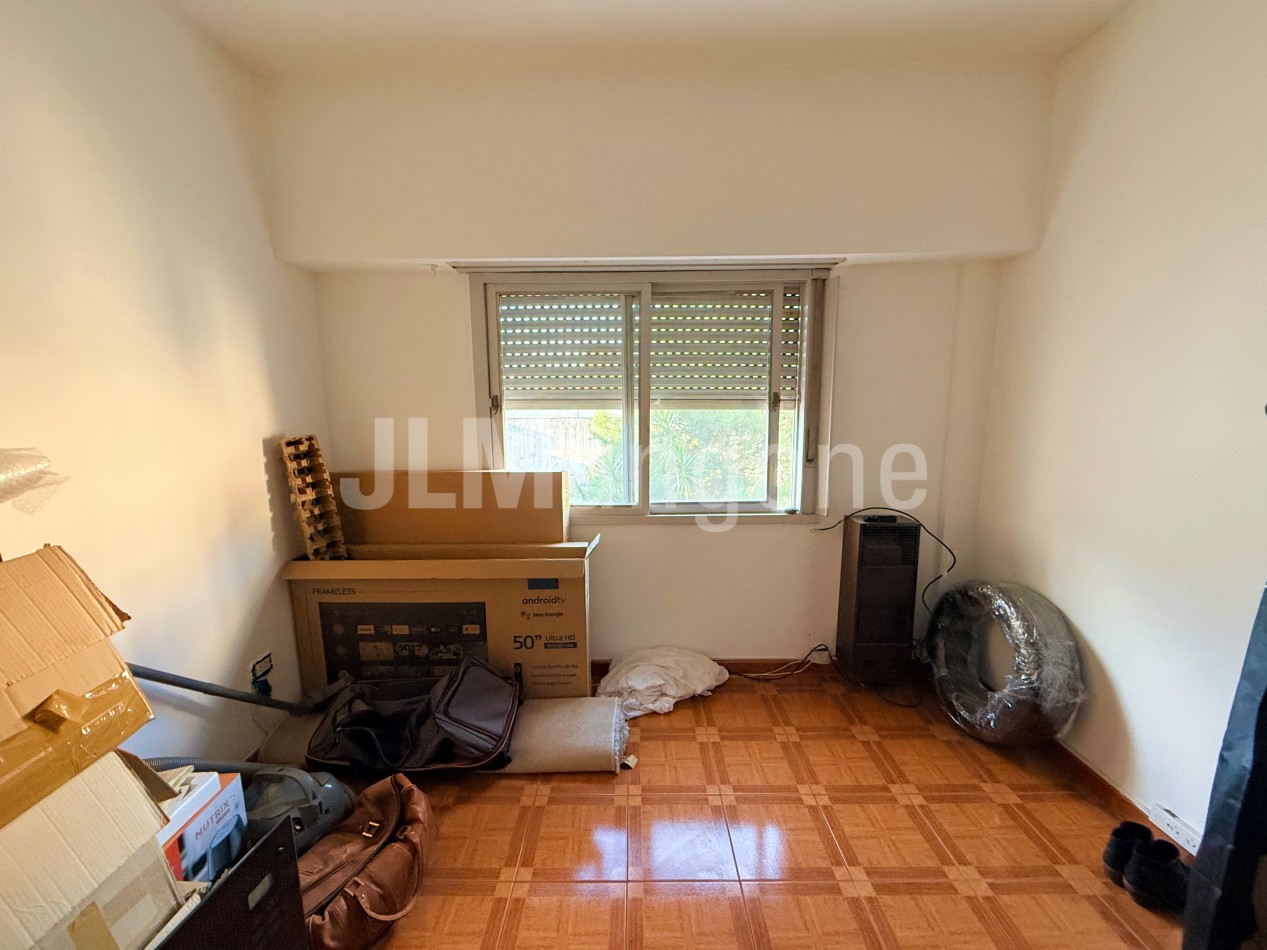 Duplex 4 ambientes con cochera y patio