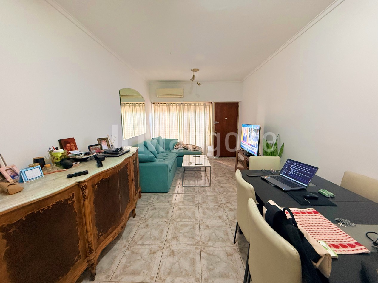 Duplex 4 ambientes con cochera y patio