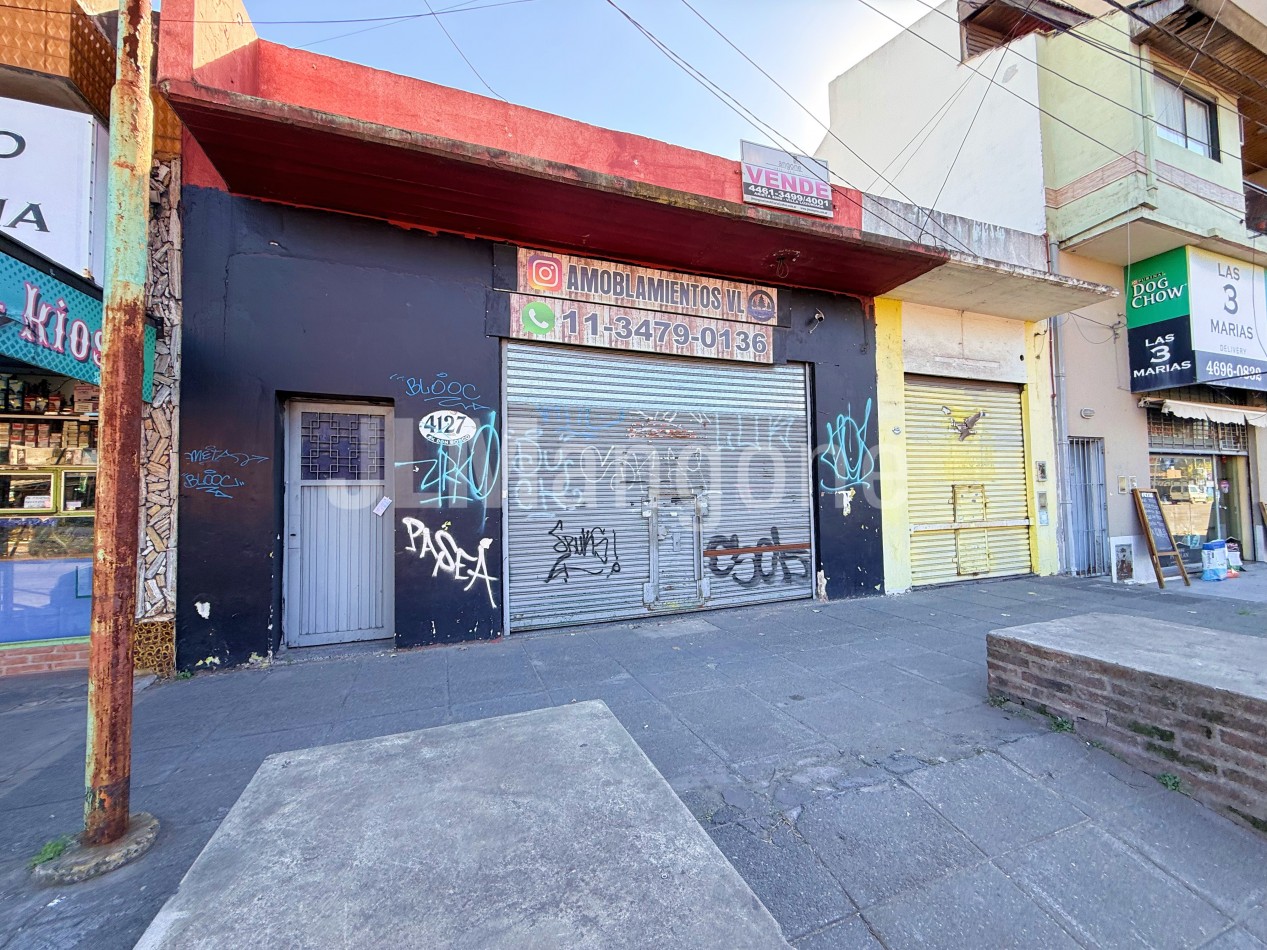 Lote 10x23 con 2 Locales