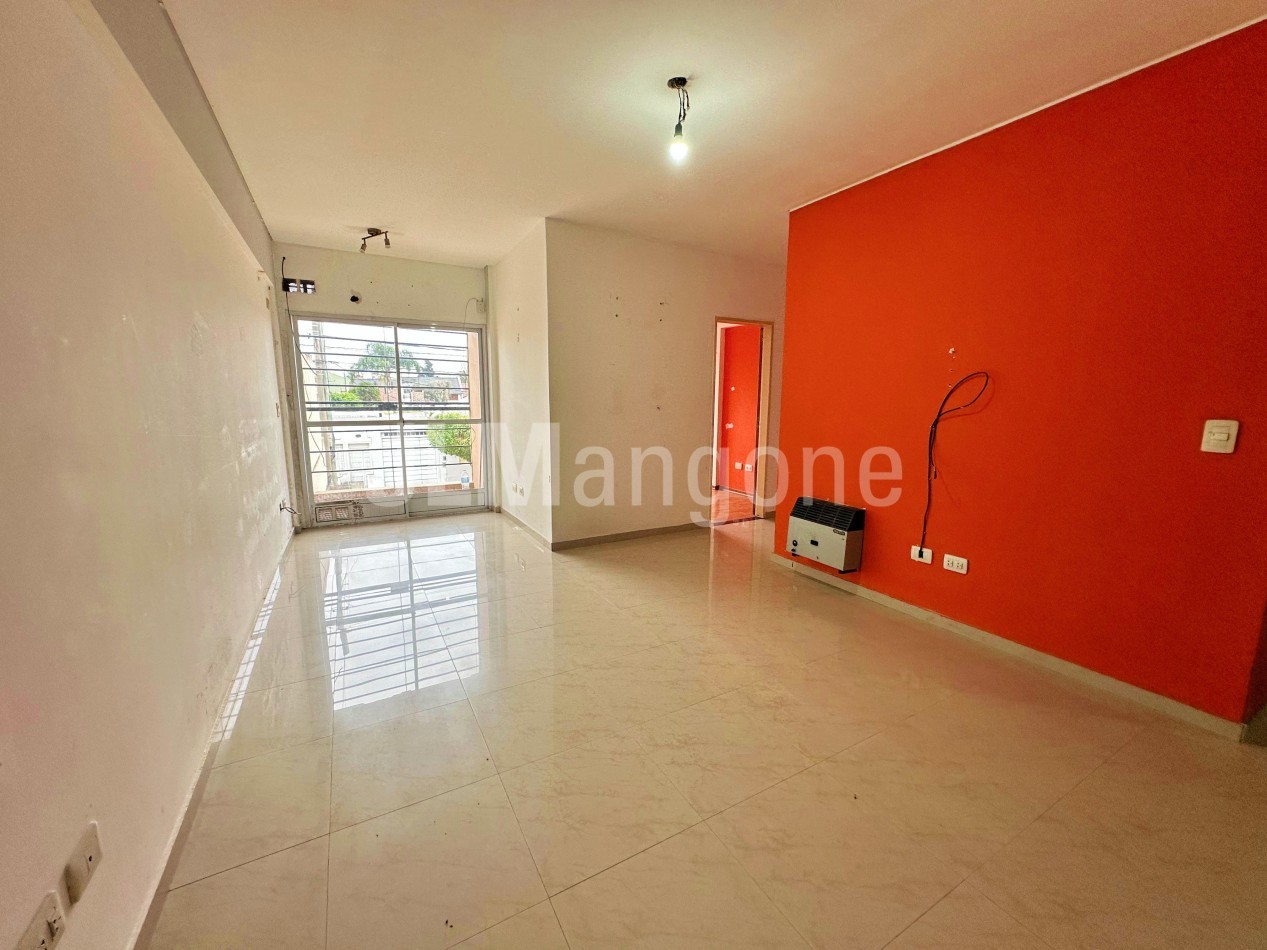 Departamento 2 amb con cochera, balcon y terraza