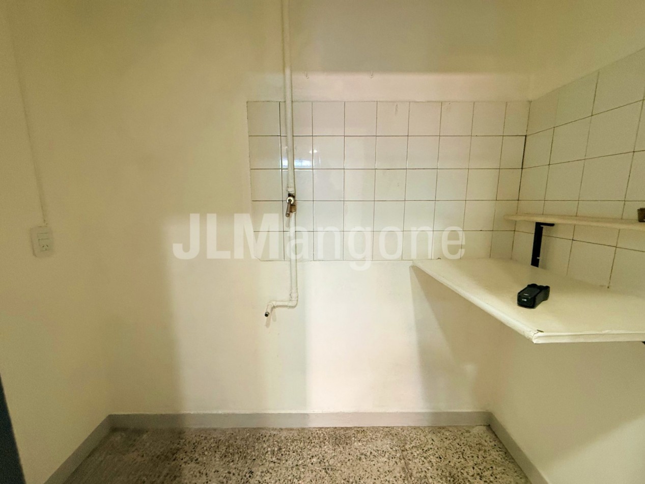 Local 50 m2 