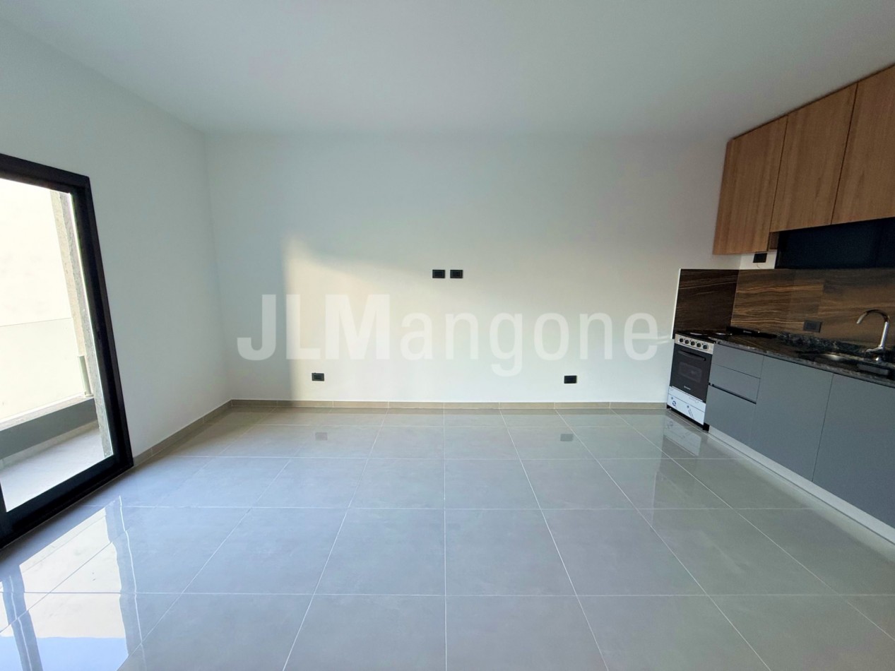Semipiso 2 1/2 ambientes con doble balcon