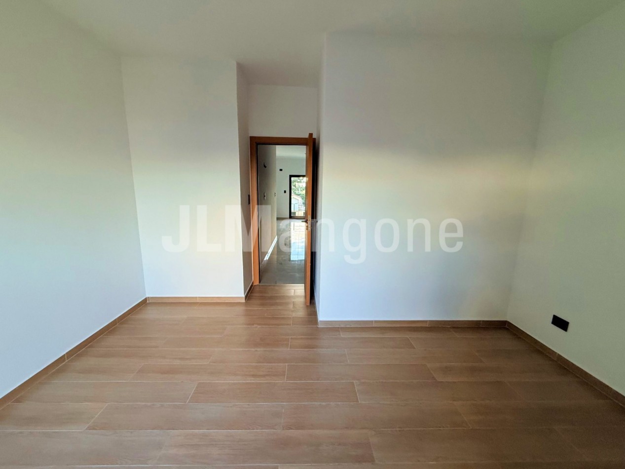 Semipiso 2 1/2 ambientes con doble balcon
