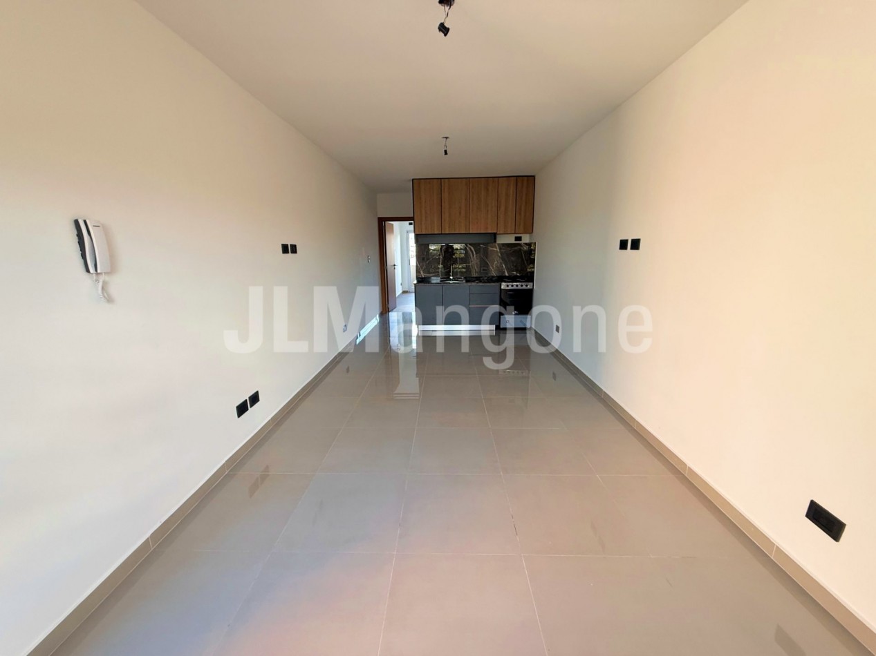 Deptos 2 1/2 ambientes con balcon, a estrenar