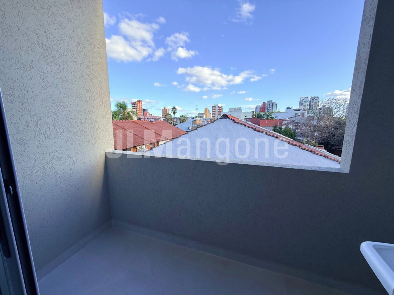 Deptos 2 1/2 ambientes con balcon, a estrenar